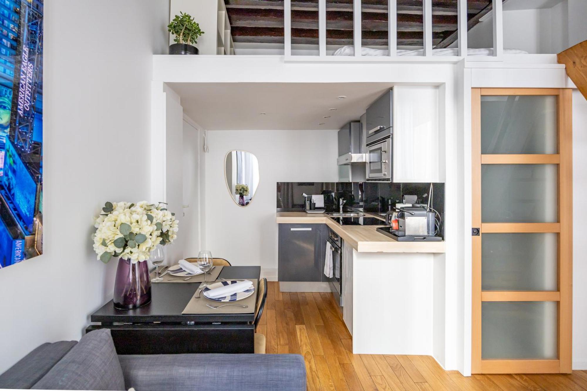 Appartement Charming Flat , Heart Of Parijs
